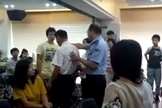 O pastor Joshua Duong pede orações para que Deus intervenha mais uma vez em prol da igreja na China. (Foto Reprodução).