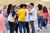 Adolescentes saem às ruas da França em ação da organização 'Bouge Ta France'. (Foto: Facebook)