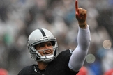 Derek Carr impediu três homens de se matarem, após obedecer a voz de Deus. (Foto: Reprodução)