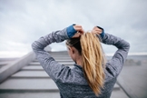 Saiba cuidar do cabelo antes, durante e depois dos treinos. (Foto: Jacob Ammentorp Lund/Thinkstock/Getty Images)