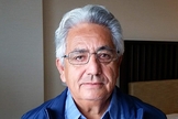 Pastor Rigoberto Gonzalez se converteu após sofrer um grave acidente de carro e perder sua esposa. (Foto: San Diego Reader)