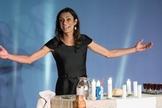 A atriz transexual Renata Carvalho apresenta um monólogo, no qual interpreta Jesus como estando na pele de um homem que decidiu se tornar mulher. (Foto: Saulo Ohara/Filo 2016/Divulgação)