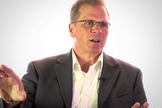 Frank Turek afirma que mesmo em momentos ruins, Deus está acompanhando os seus. (Foto: Reprodução).