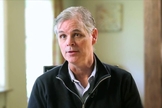 Greg Murtha é o autor do livro "Out of The Blue: The Unexpected Adventure of Life Interrupted". (Foto: Reprodução).