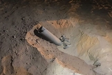 Míssil que foi disparado da Península do Sinai e atingiu um campo aberto em Israel. (Foto: Forças de Defesa de Israel)