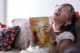 Heloíza está lançando seu primeiro livro de crônicas. (Foto: Ferdinando Ramos / Folhapress).