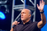 Greg Laurie é pastor da igreja Harvest Christian Fellowship, em Riverside, Califórnia. (Imagem: Youtube)