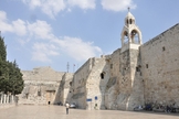 A Basílica da Natividade, também conhecida como Igreja da Natividade, em Belém. (Foto: Neil Ward/Wikimedia Commons)