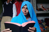 Imagem ilustrativa. Hoje Asmath faz parte de uma igreja subterrânea, onde os cristãos se reúnem em secreto para não serem presos. (Foto: Reprodução).