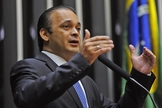 O deputado federal Roberto de Lucena discursou na sessão solene em comemoração aos 30 anos da Constituição. (Foto: Reprodução)