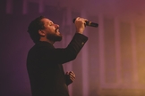 O primeiro single já está definido, “Deus Sabe, Deus Ouve, Deus Vê”. (Foto: Reprodução).