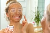 O café diminui todo tipo de inflamação, desde acne até celulite. (Foto: Sasha_Suzi/Thinkstock/Getty Images)