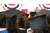 Imagem ilustrativa. O estudante do ensino médio foi impedido pela escola de prosseguir com seu discurso original. (Foto: Shutterstock)