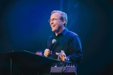 O pastor Mike Bickle é fundador da International House of Prayer em Kansas City. (Foto: Reprodução)