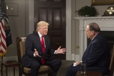 Donald Trump em entrevista com o ex-governador Mike Huckabee na Casa Branca. (Foto: White House/Joyce N. Boghosian)
