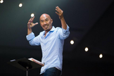 Francis Chan disse que pessoas de outras religiões são muito fervorosas e cobrou os cristãos sobre a paixão pelo Evangelho. (Foto: Reprodução).