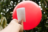 Imagem ilustrativa. A adolescente amarrou sua oração a um balão, que foi parar nas mãos de um pastor. (Foto: Reprodução)
