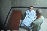 Zachary Cruz visitou seu irmão, Nikolas, que matou 17 pessoas em tiroteio na Flórida. (Foto: Reprodução)