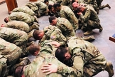 A cada semana, mais soldados do Exército dos EUA se rendem a Jesus. (Foto: Facebook/Jose Rondon)