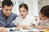 Homeschooling já é um método usado por milhares de famílias no Brasil. (Foto: Getty Images)