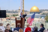 Mario Bramnick discursa entre líderes da Casa Branca durante a inauguração da embaixada dos EUA em Jerusalém. (Foto: LCI Global)