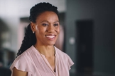A atriz Priscilla Shirer interpretou a personagem Elizabeth no filme Quarto de Guerra. (Foto: Divulgação)