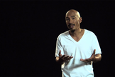 Francis Chan diz que muitos dependem de coletes salva-vidas para navegar no Evangelho. (Foto: Flannel)