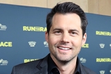 Kristopher Polaha sobreviveu a uma explosão e afirma que isso foi livramento de Deus. (Foto: The Stream)