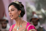 Naomi Scott interpreta o papel da princesa Jasmine no novo live-action de 'Aladdin'. (Foto: PopSugar)