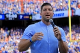 Tim Tebow foi jogador de futebol americano e hoje atua na liga de beisebol. (Foto: The Spun)