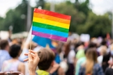Militantes LGBT participam de manifestação. (Foto: Getty Immages)
