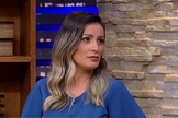 Andressa Urach participou do programa 'Luciana By Night' na última terça-feira, falando sobre fé, família, seu testemunho e seu novo livro 'Desejos da Alma'. (Imagem: Youtube / RedeTV!)