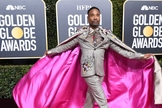 Billy Porter é conhecido pelo modo extravagante de se vestir. (Foto: Newsweek)