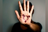 Consultas firmadas sobre conceitos equivocados, fruto da ideologia de gênero, têm levado jovens e até crianças a iniciarem o processo de mudança de sexo. (Foto: Getty Immages)