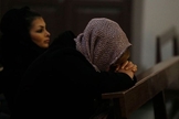 Cristãs oram em igreja no Irã. (Foto: The Hill)