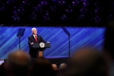 Vice-presidente americano Mike Pence na Primeira Igreja Batista em Dallas. (Foto: Tony Gutierrez/AP)