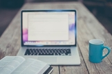 Um terço dos cristãos praticantes não estão assistindo aos cultos online de sua própria igreja. (Foto: Anggie/Lightstock)