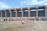 Cristãos em oração por chuva em frente a barragem do açude Castanhão, em janeiro de 2020. (Foto: Arquivo pessoal)