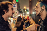 O jovem relatou que há seis dias se ajoelhava todas as noites ao lado da cama e pedia que Deus falasse com ele. (Foto: Reprodução/YouTube).