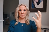 Abigail foi diagnosticada com câncer terminal aos 42 anos. (Foto: YouTube/700 Club Interactive)