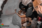 As viúvas beneficiadas nunca tinham dormido num colchão em Burkina Faso. (Foto: Israel Florentin/CACEMAR). 