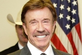 Ator Chuck Norris após um evento no Texas em 2010. (Foto: AP Photo/Tony Gutierrez)