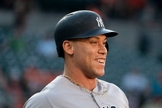 Aaron Judge, defensor direito do New York Yankees durante um jogo em 2018. (Foto: Wikimedia Commons/Keith Allison)
