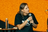 Missionária Giane Brunetti no The Send Brasil., (Foto: Reprodução/YouTube/Dunamis Movement)