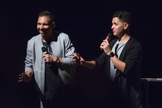 Chris Mendez (à esquerda) é pastor das igrejas em São Paulo e Buenos Aires. (Foto: Divulgação/Hillsong São Paulo)