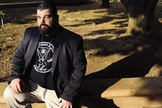 Jacob McKelvy decidiu renunciar seus laços com as trevas e se render a Cristo. (Foto: Reprodução)