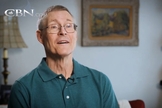 Paul Ernst era um cientista ateu, que se converteu após seus 50 anos de idade e hoje compartilha seu testemunho. (Foto: CBN News)