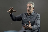 Pastor Michael Brown diz que a homossexualidade deve ser confrontada com compaixão. (Foto: YouTube/Israel Islam and End Times)