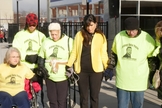 Grupo ora pela libertação de Saeed Abedini, em frente a Boise Universitty