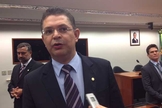 Além de deputado federal, Sóstenes também é pastor da Assembleia de Deus de Jacarepaguá (RJ). Sua candidatura à Comissão de Direitos Humanos ganhou o apoio de Marco Feliciano (PSC-SP) e Jair Bolsonaro (PP-RJ).